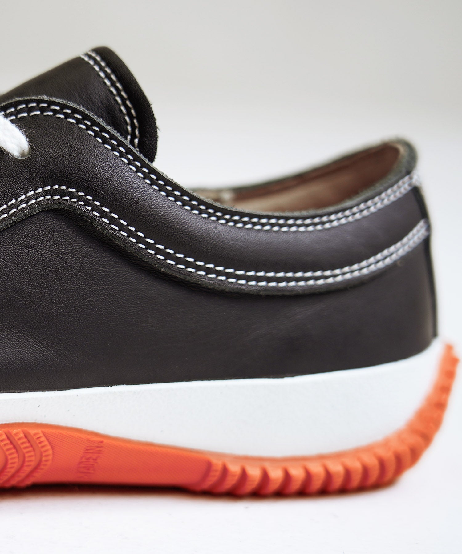 SP-1033 Black/Orange - SPINGLE