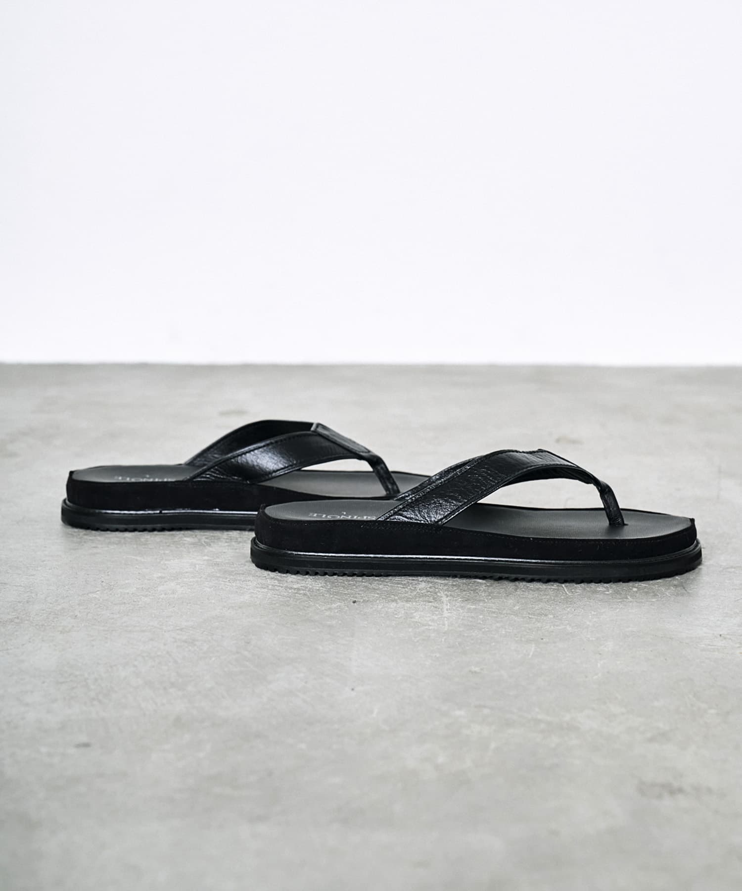 SP-1717 Black - SPINGLE