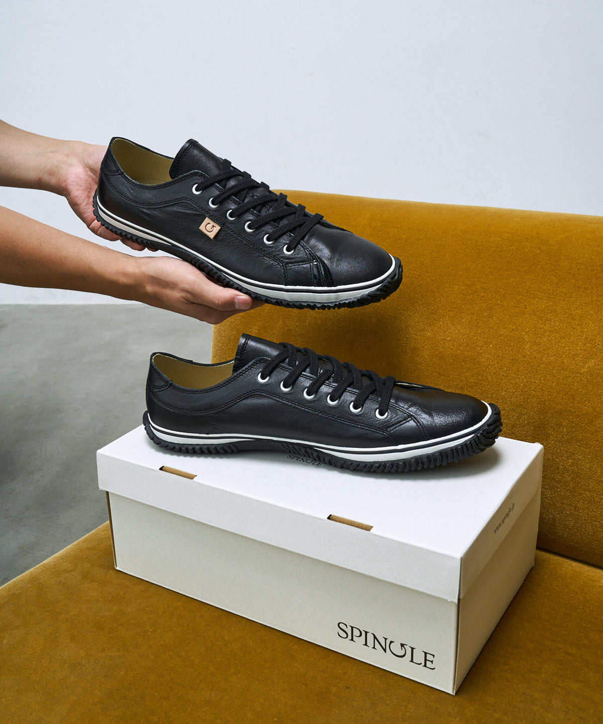 SP-219R Black