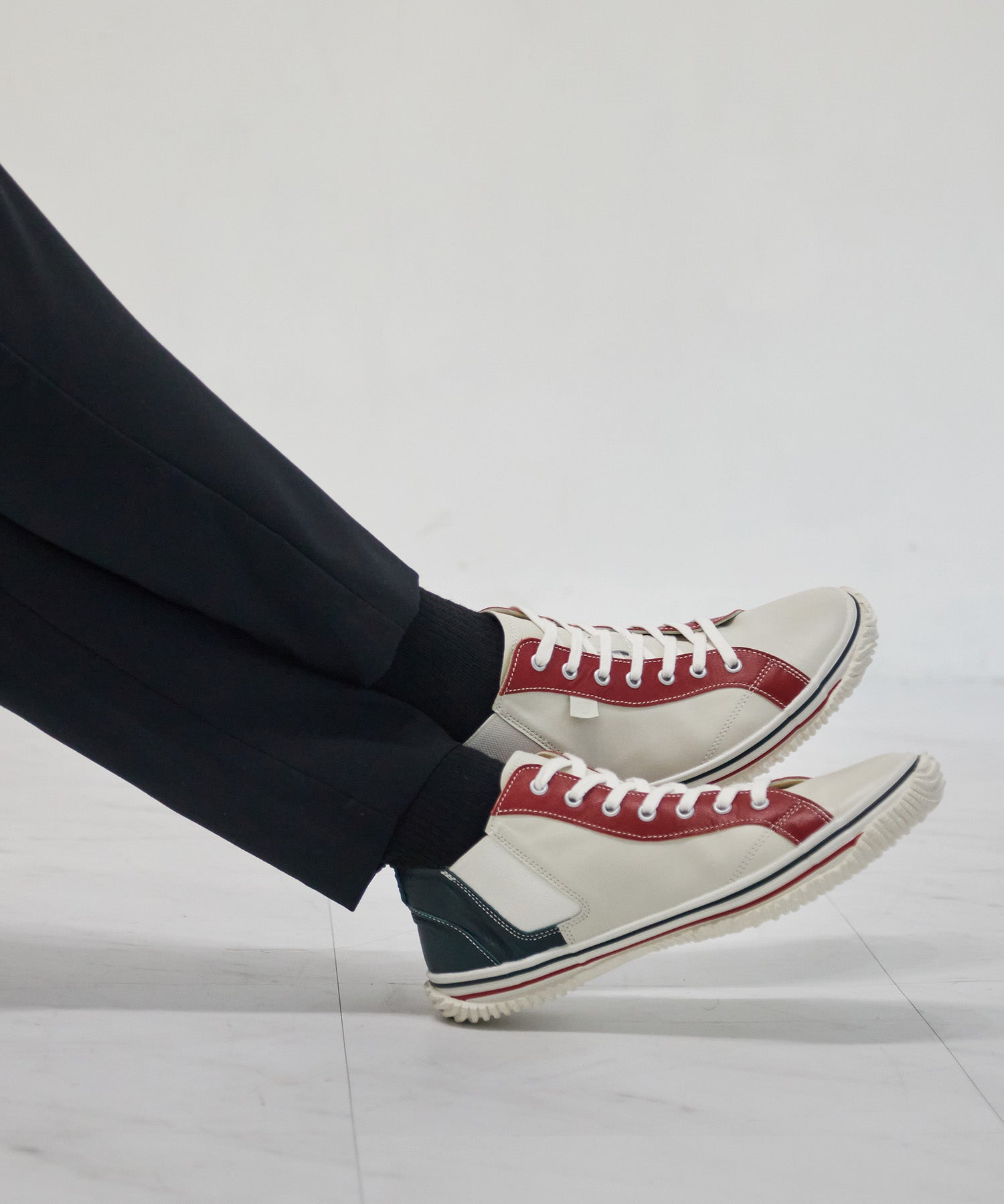 SP-442 Ivory/Aka - SPINGLE