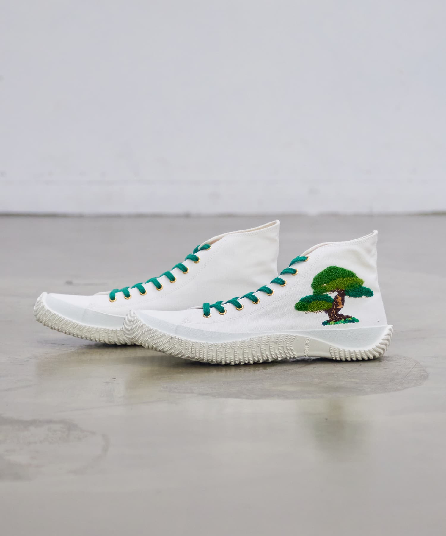 SPM-458KT White - SPINGLE