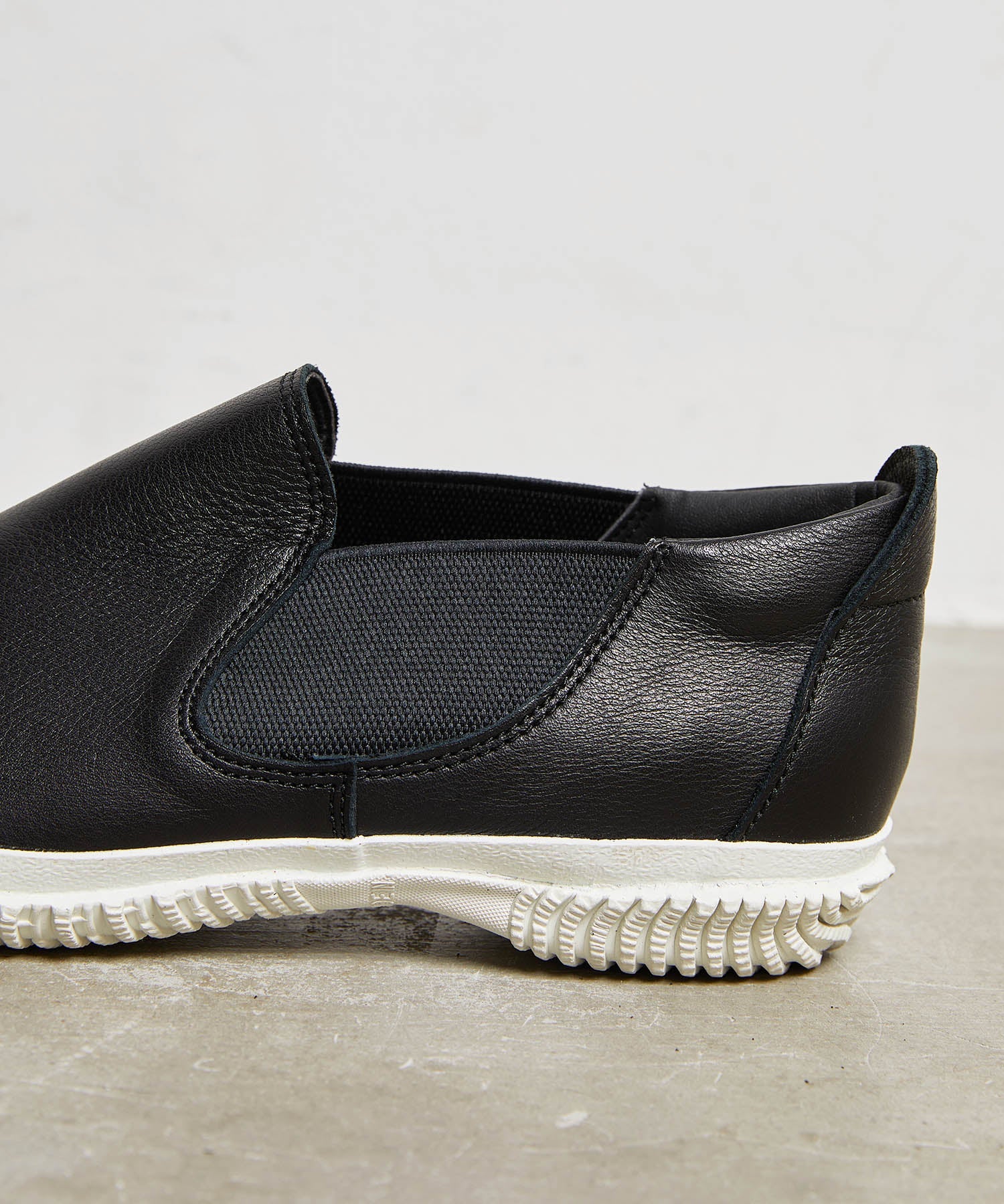 SP-6156 Black - SPINGLE