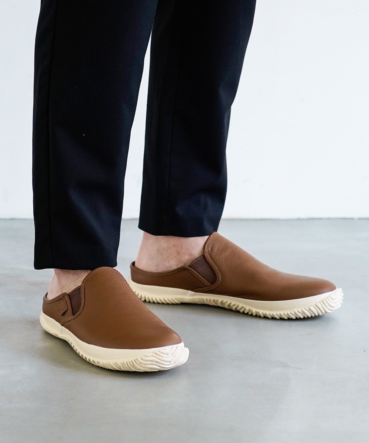 SP-725 Brown/Beige - SPINGLE