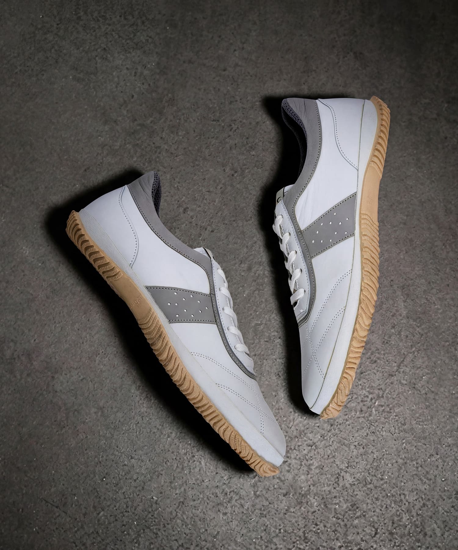 SP-1070 White - SPINGLE