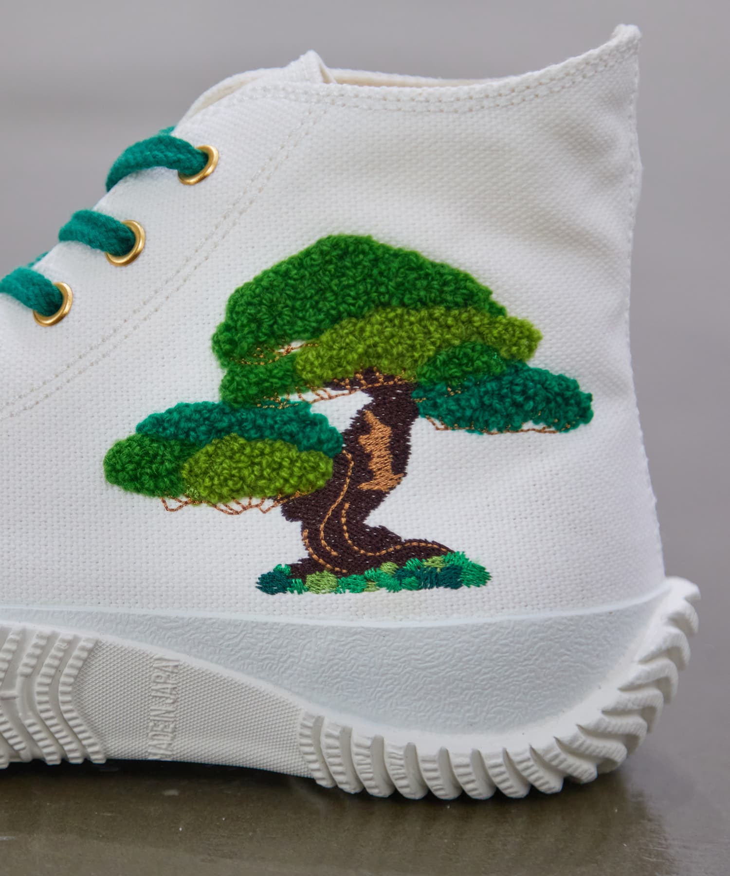 SPM-458KT White - SPINGLE